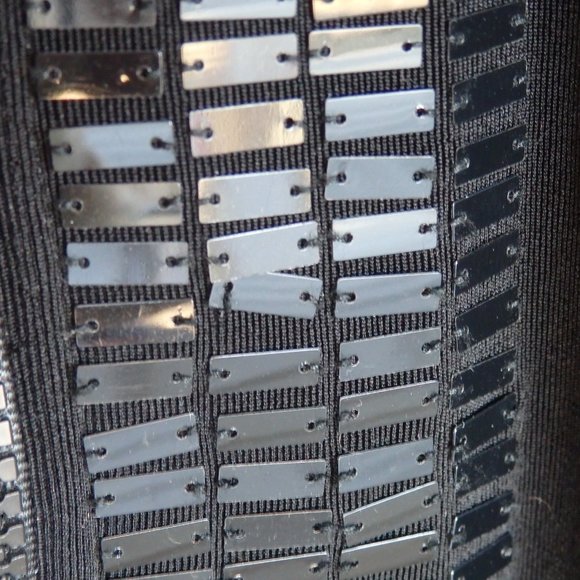 Slinki black dress top with zipper - Picture 4 of 7